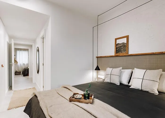 Mont - 2 Bedrooms And Office In Eixample Esquerra *