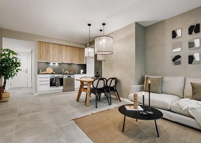 Mont - 2 Bedrooms And Office In Eixample Esquerra * Barcellona