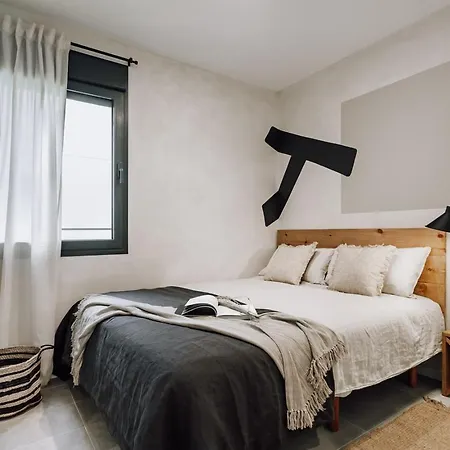 아파트 Mont - 2 Bedrooms And Office In Eixample Esquerra 바르셀로나