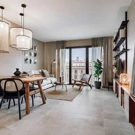 Mont - 2 Bedrooms And Office In Eixample Esquerra 아파트 *